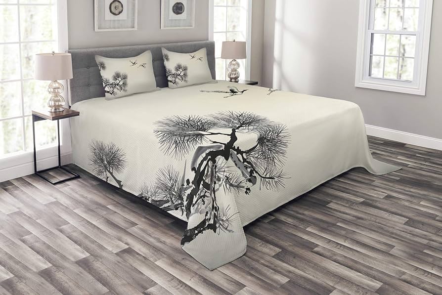 布団・毛布 bird.m Amazon.com: Lunarable Birds Bedspread, Ink Style Japanese Pine